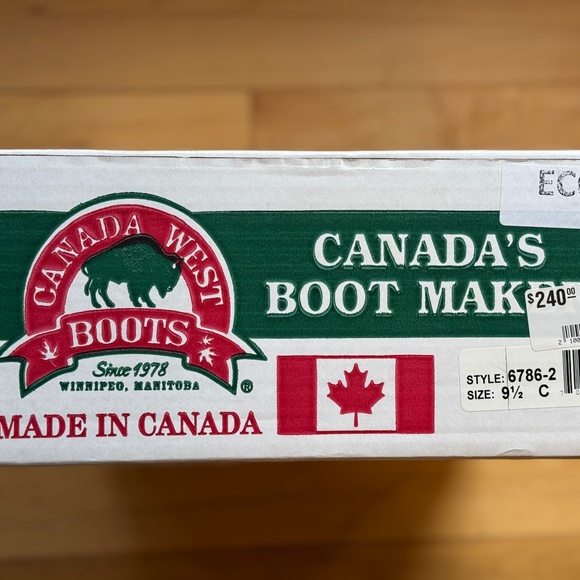 Canada West Chelsea Boots (Pecan - Size 9.5) - Picture 6 of 7